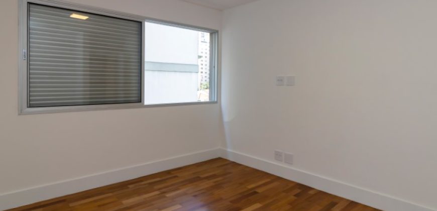 Apartamento para venda no Jardim Paulista com 149 m², 3 quartos e 1 suíte.