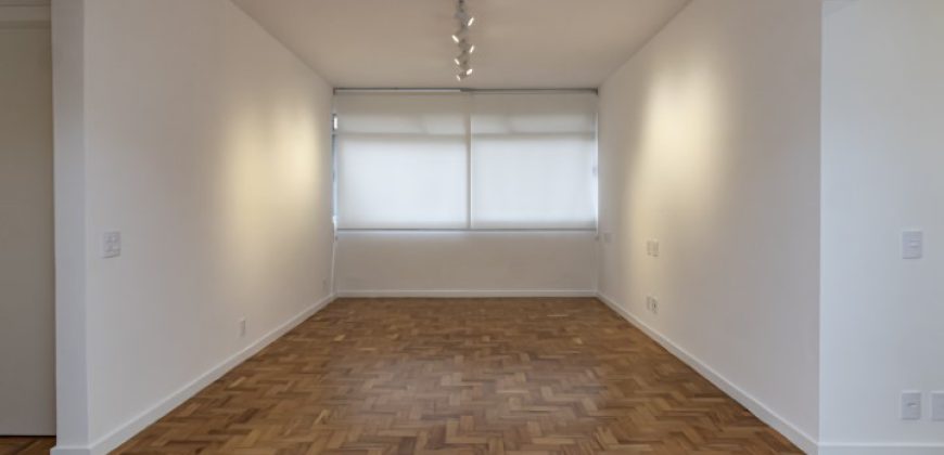 Apartamento de alto padrão à venda – Cerqueira César – 2 suítes – Reformado