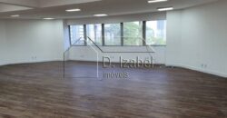 Espaço Comercial Reformado para alugar na Av. Eng. Luis Carlos Berrini (204m²)