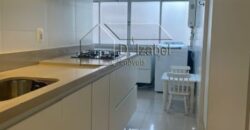 Apartamento Reformado à Venda no Coração do Itaim com 129m², 3 dormitórios (1 suíte).