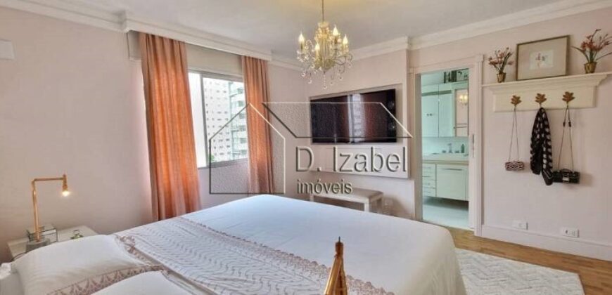 Apartamento À Venda no Itaim, 225m², 4 dormitórios (1 suíte) e Localização Premium