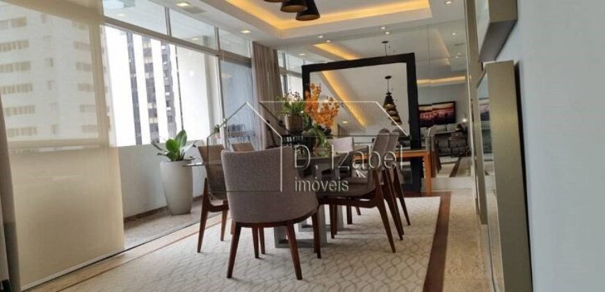 Apartamento À Venda no Itaim, 225m², 4 dormitórios (1 suíte) e Localização Premium