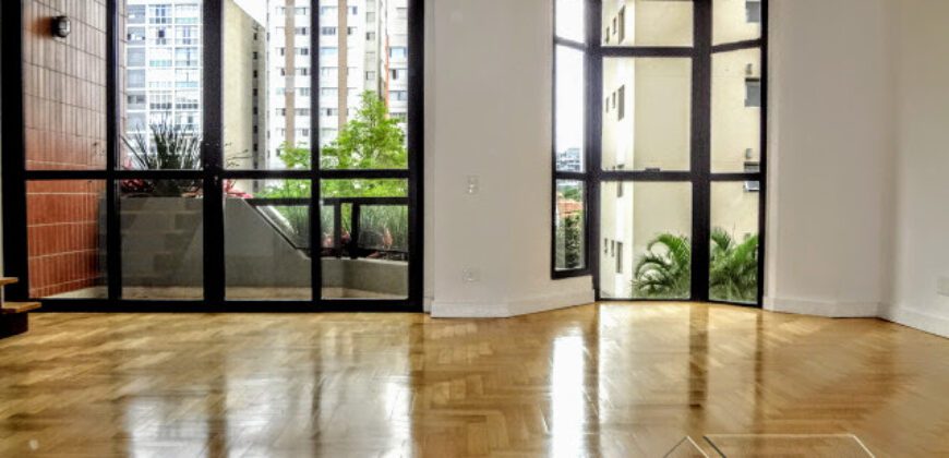 Apartamento Duplex para Venda, 134m² em Pinheiros – Suítes, Varanda e Lazer!