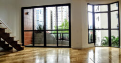 Apartamento Duplex para Locação, 134m² em Pinheiros – Suítes, Varanda e Lazer!