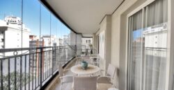 Apartamento de Alto Padrão à Venda, 367m² com 4 suítes, terraço nos Jardins São Paulo.