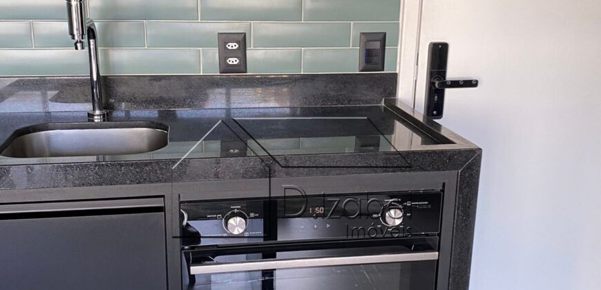 Apartamento 1 dormitório à venda no Itaim. Com terraço e cozinha planejada.