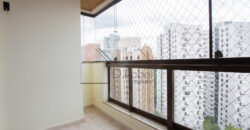3 Dormitórios na Vila Nova Conceição: Apartamento espaçoso com 1 suíte e 2 vagas
